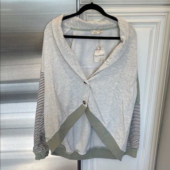 Hem & Thread Color Block Oversized Comfy Sweatshirt - Picture 1 of 6